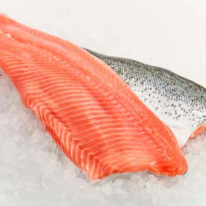 Salmon Filet 2-3 lbs d trim ivp case 10kg 